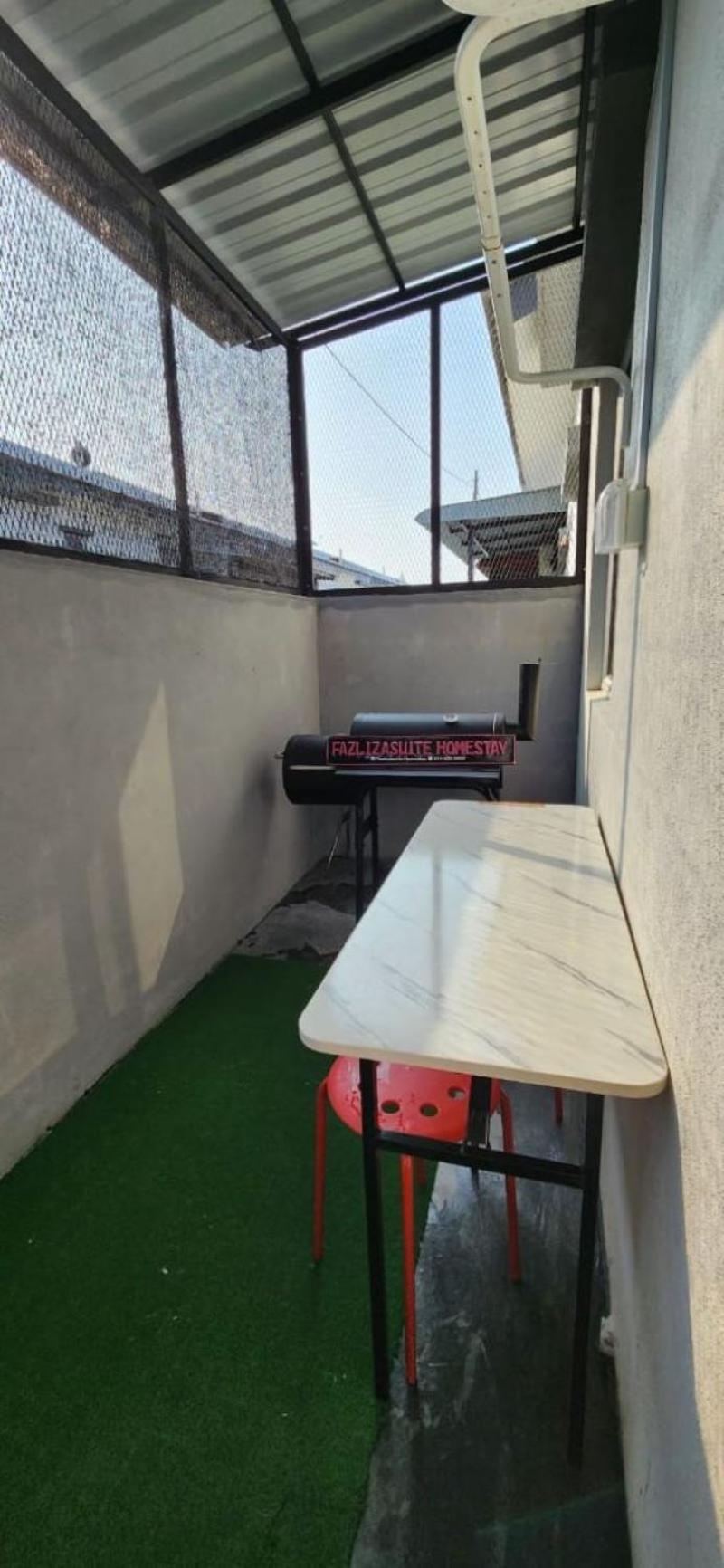 Fazlizasuite Homestay @ Teluk Kemang-Muslim Preferred Port Dickson Bagian luar foto